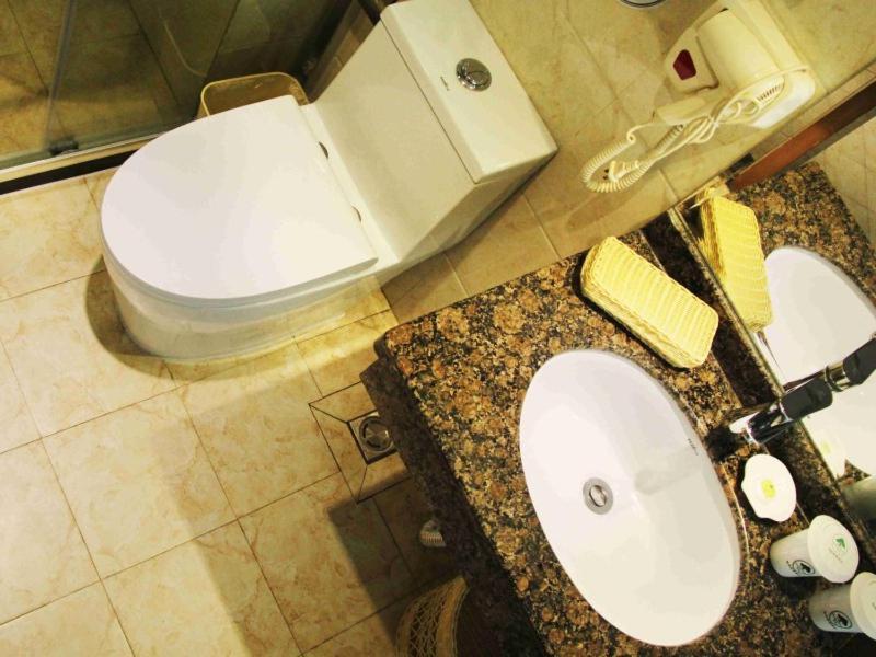 Greentree Inn Shandong Qingdao Development District Sdust Express Hotel מראה חיצוני תמונה