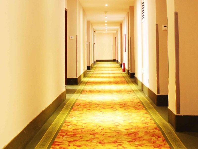 Greentree Inn Shandong Qingdao Development District Sdust Express Hotel מראה חיצוני תמונה