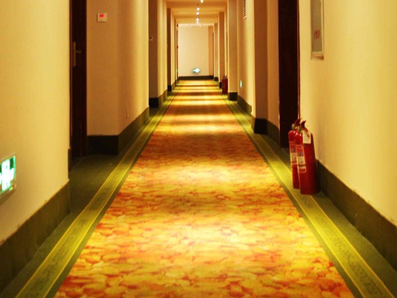 Greentree Inn Shandong Qingdao Development District Sdust Express Hotel מראה חיצוני תמונה
