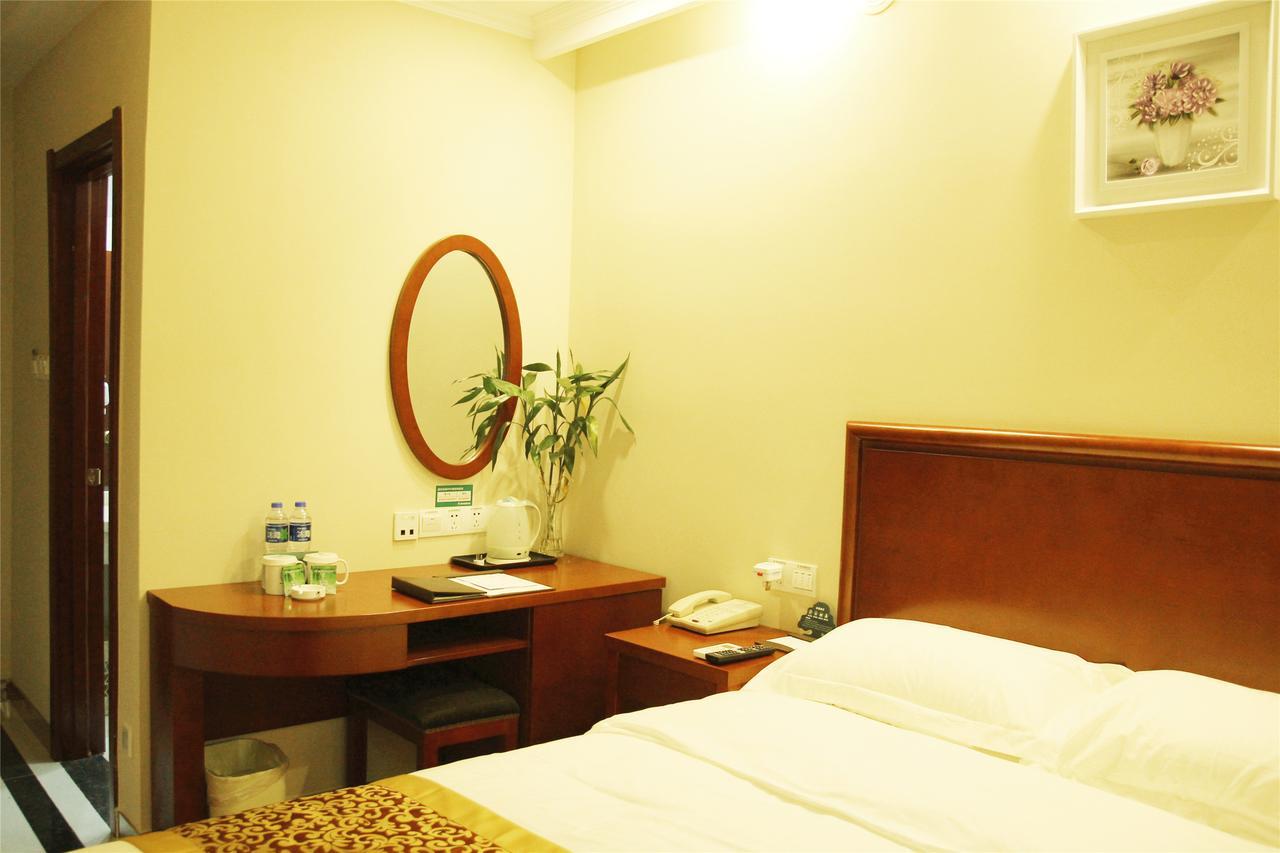 Greentree Inn Shandong Qingdao Development District Sdust Express Hotel מראה חיצוני תמונה
