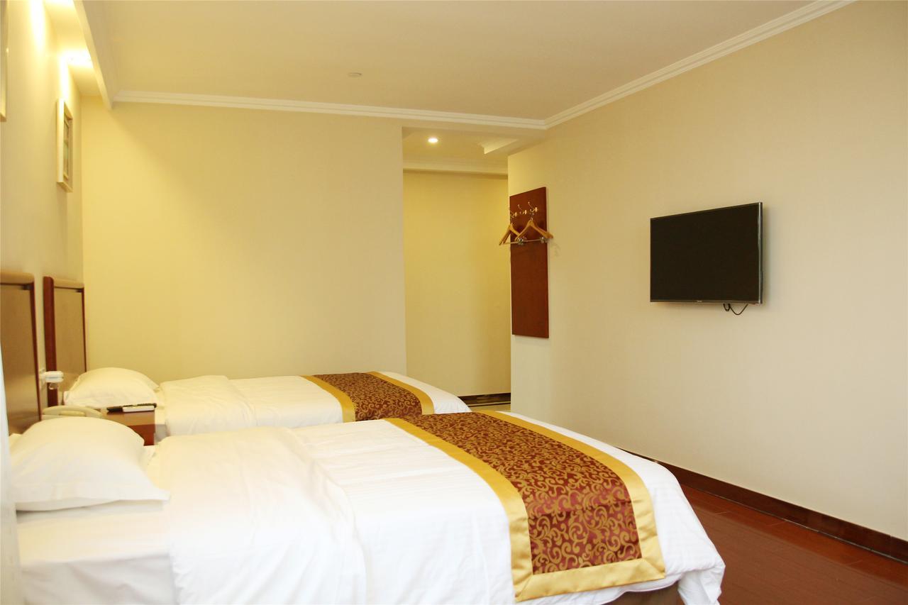 Greentree Inn Shandong Qingdao Development District Sdust Express Hotel מראה חיצוני תמונה
